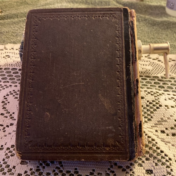 Websters Common School English Dictionary 1881 - Picture 4 of 6